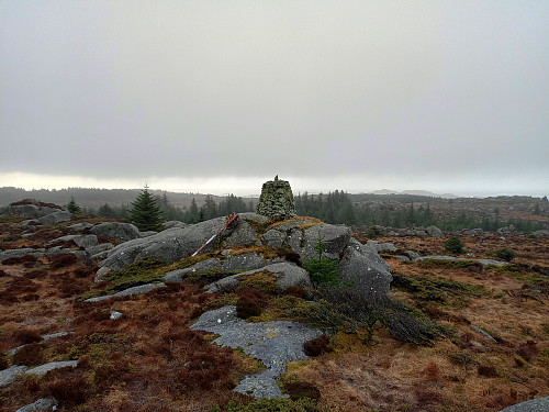 Toppen av Sandvevarden, 108 moh.