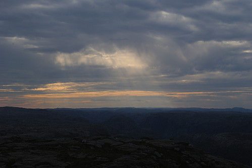 Flott gudlys over Høyverksnuten.