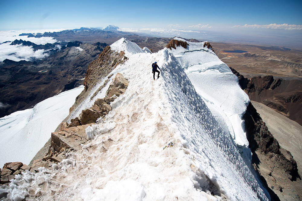 Toppryggen av Potosi 6088m. Foto av Nesset
