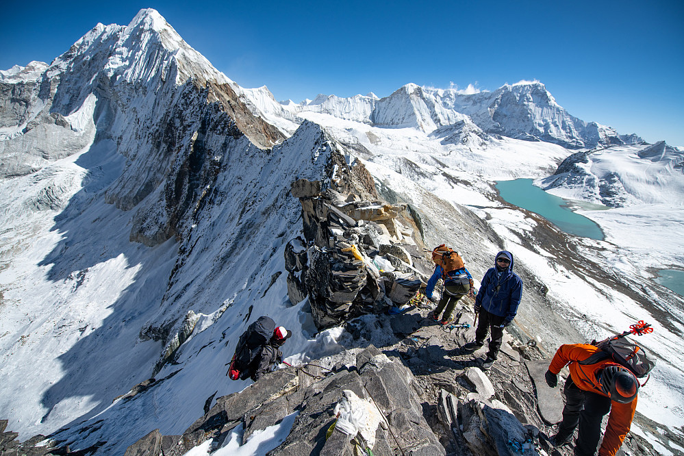 Fjellpasset på 5860 moh. Fjellpass fikk en annen betydning for min del etter å ha krysset denne.