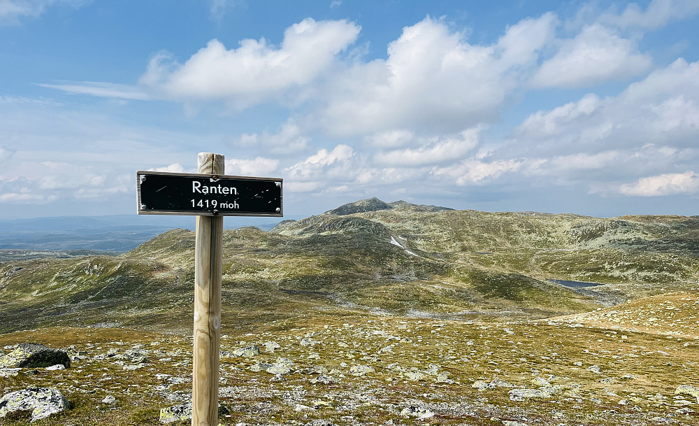 Fra toppen av Ranten mot Norefjellområdets høyeste topp:Gråfjell