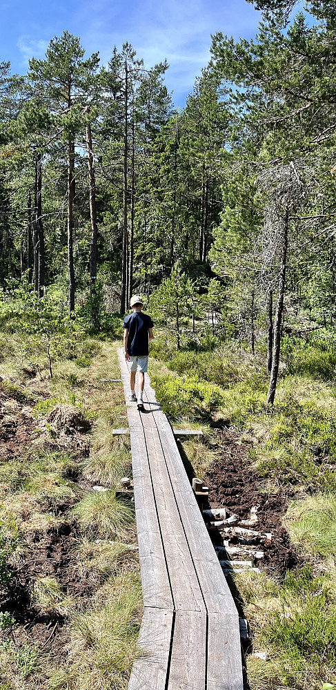 God forberedt for våte dager her på myrdragene rundt toppen. 