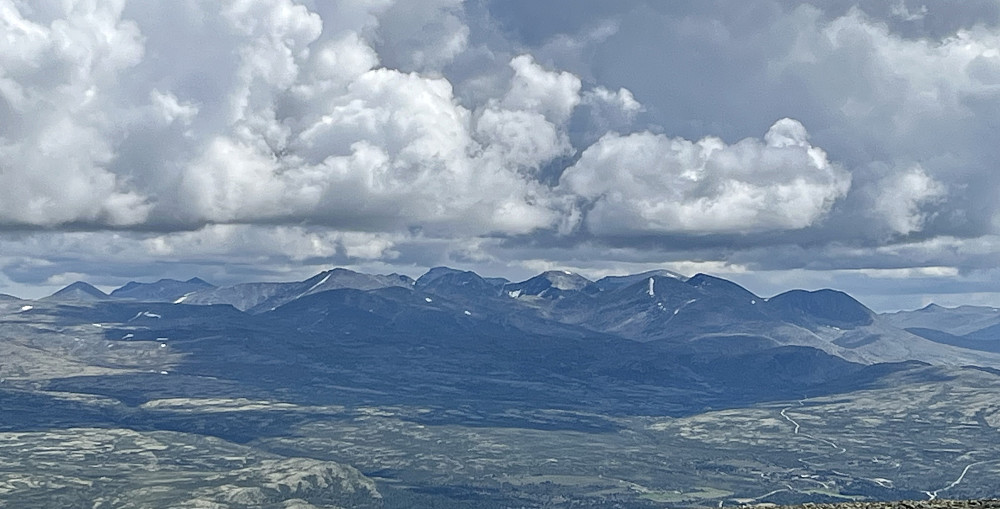 Utsikt til Norges tre høyest beliggende fjellområder: Rondane
