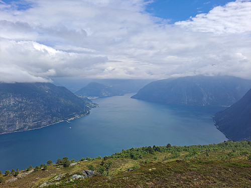 Blåhornet var topp nr. 200 på Sunnmøre. Fin utsikt mot Valldal