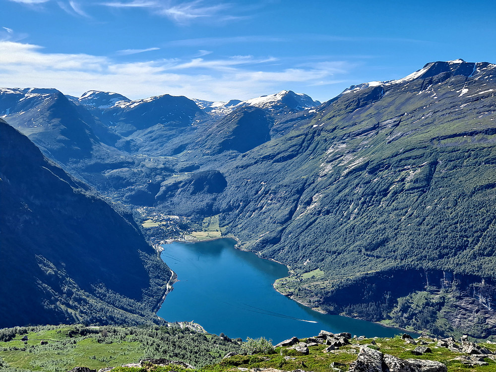 Mot Geiranger
