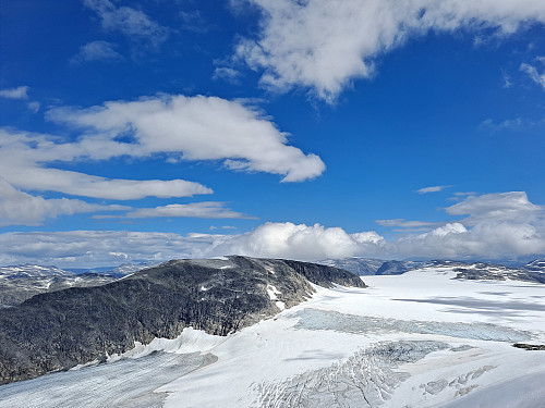 Og god utsikt mot Vesledalsbreen!