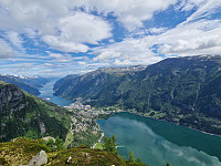 Soli_20240704_6686f29bf08d8.jpg