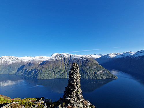 Frå Båsenibba