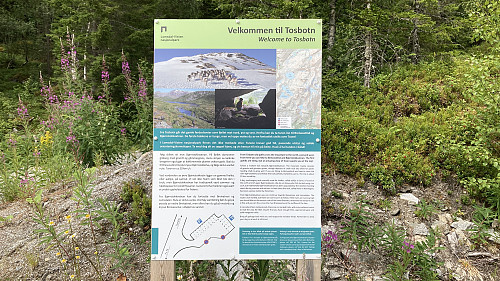 Infoskilt om Lomsdalen Visten nasjonalpark