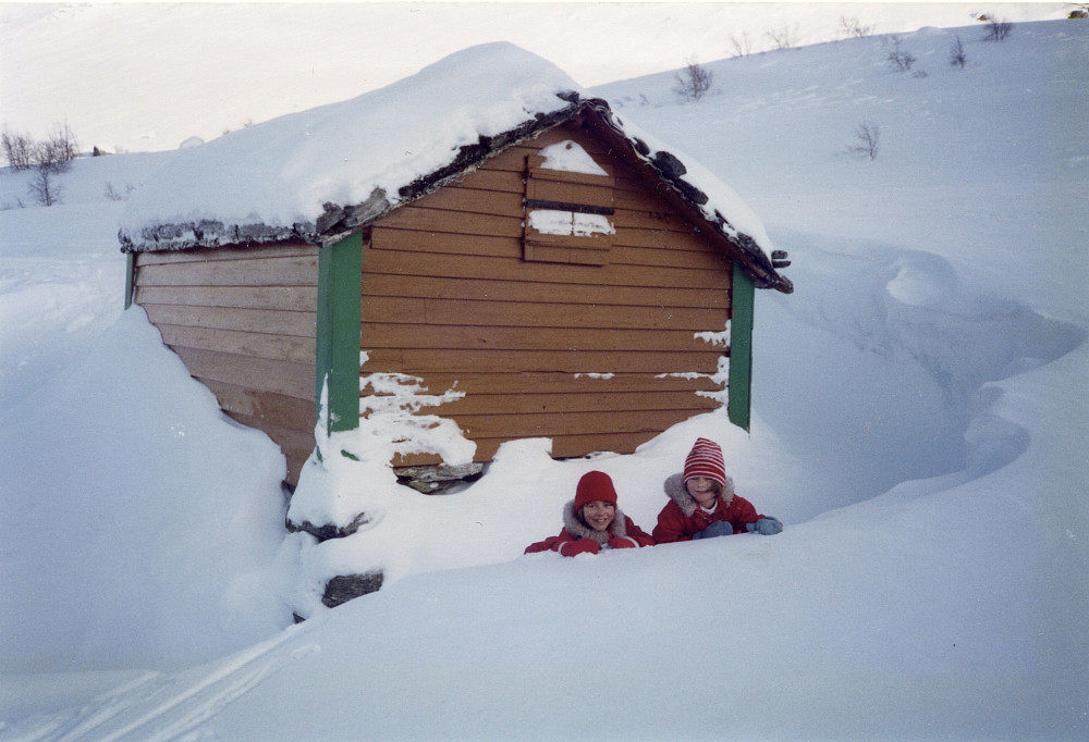 Koselig skitur med Liv Synnøve (11) og Lise Sofie (9)!