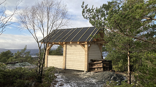 Den nye gapahuken på toppen