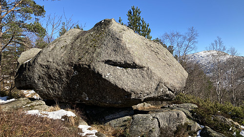 Vippesteinen sett mot øst