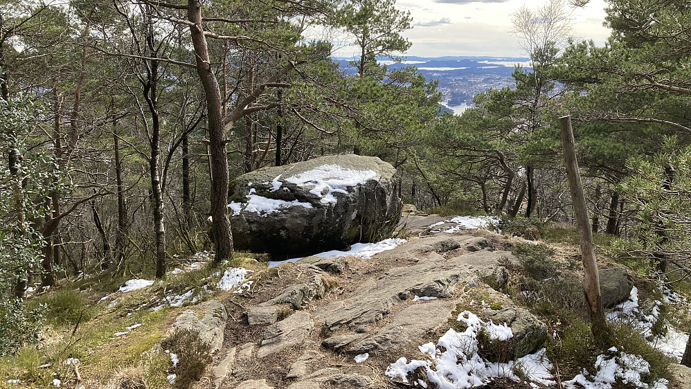 Gulsteinen nord for Gullstølen