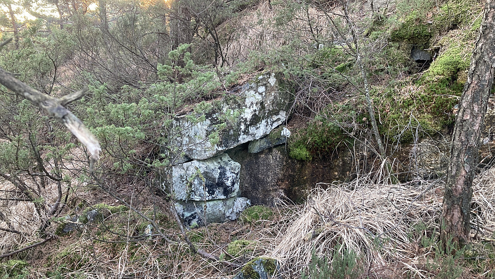 Oppmuring i traséen for taubanen