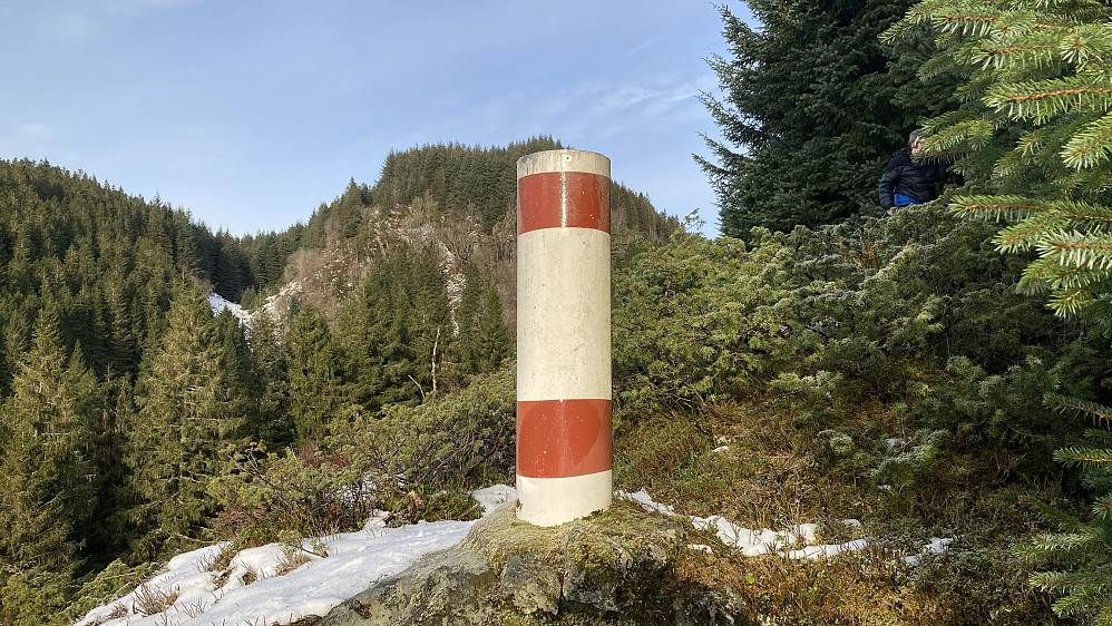 Stupbratt fjell (Storenipen) nord for søylen!