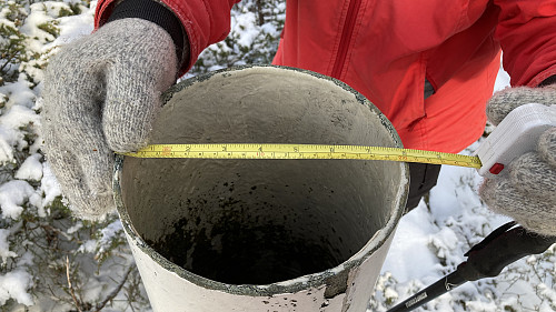 ... viste deg seg at søylen bare er et skall!