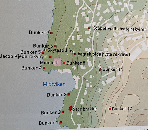 Utsnitt av kart fra boken Fyllingsdalen før i tiden Bind 3. Bunker 11 ligger lenger nord, og er ikke med på kartutsnittet