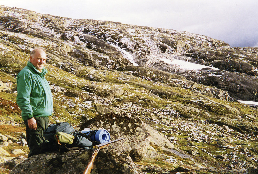 Pause ved Prisenberg 1150 moh. Ser i retning mot Hydnaskar. Foto Helge