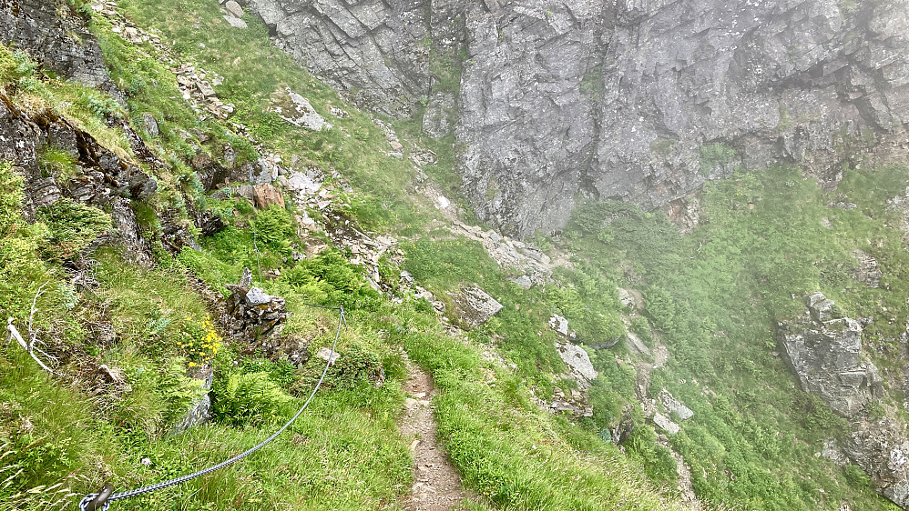 Stedet der stien svinger seg ut av Kalvdalen 300 moh