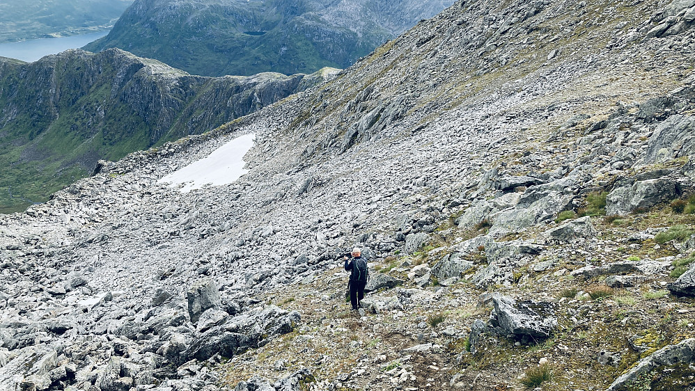 Steinuren øst for ryggen