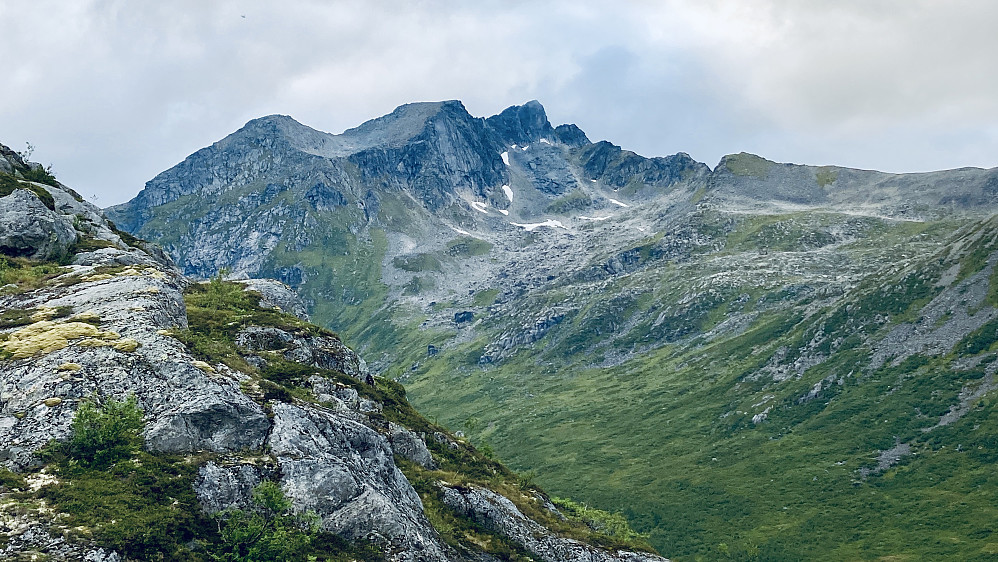 Under tilbaketuren lettet tåken og tinderekken kom til syne