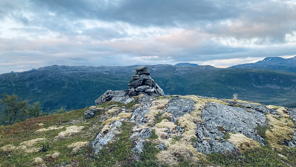 Varden øst på Brattfjellet