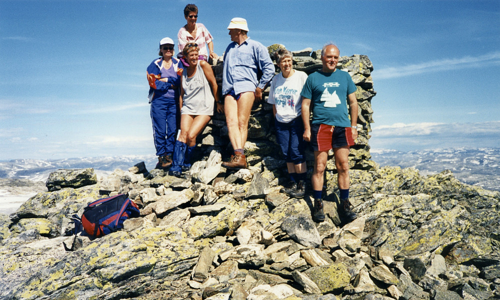 Samling rundt varden på vassfjøra i nydelig vær!