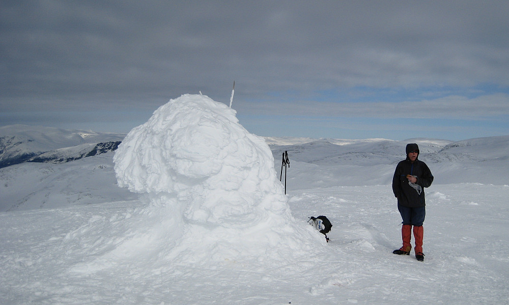 Påskeaften 2008 på Fossdalskavlen. Utsikt nordover mot Aurlandsfjorden