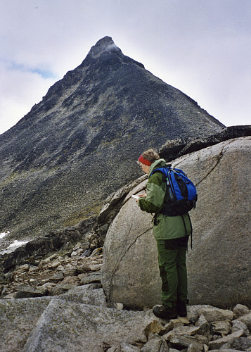 Nedenfor Kyrkjeoksla