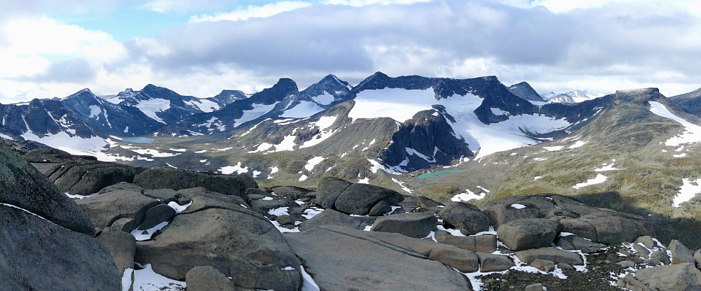 Panorama fra Munken mot toppene nord for Leirungsdalen