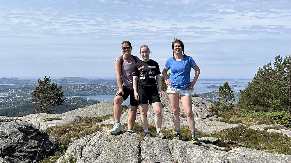 Lise Sofie, Synnøve og Liv Synnøve på Smålyderhorn
