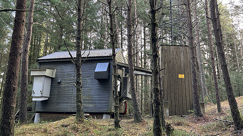 Hus til signalmasten på Hellestveitnova