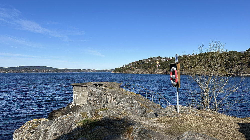 Krigsminne ytterst ute på Våganeset