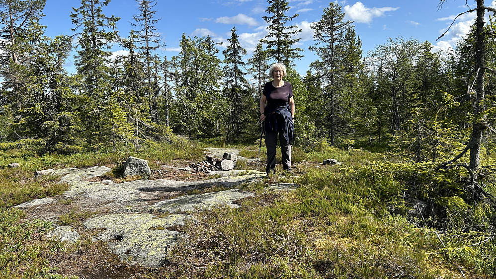 Astrid ved varden på Bislingflaka 693