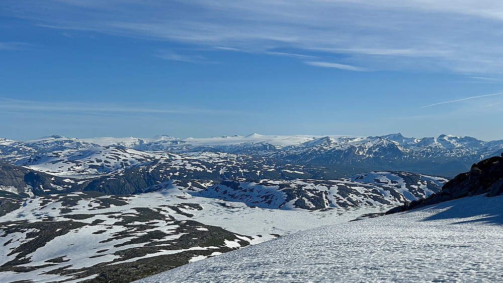 Mot Snøtinden 1594 på Svartisen