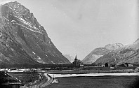 Hovskirka sett fra Åkergardane omkring 1900