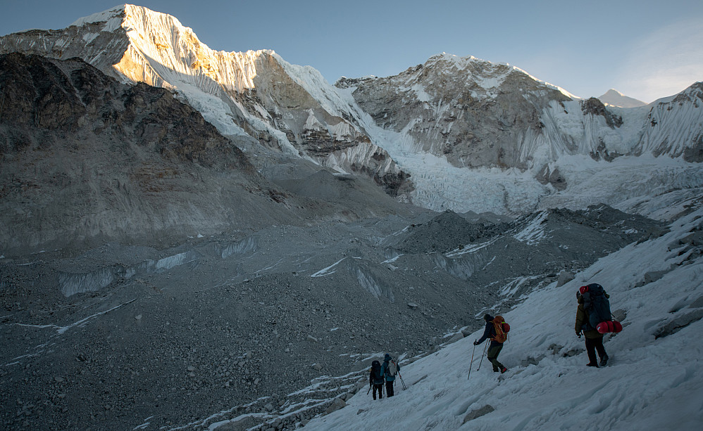 Retur over Hunku Glacier