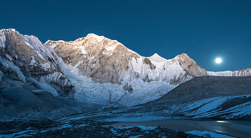 Baruntse sett fra Baruntse Base Camp