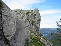 Sola_20250702_686559ba8fe49.jpg