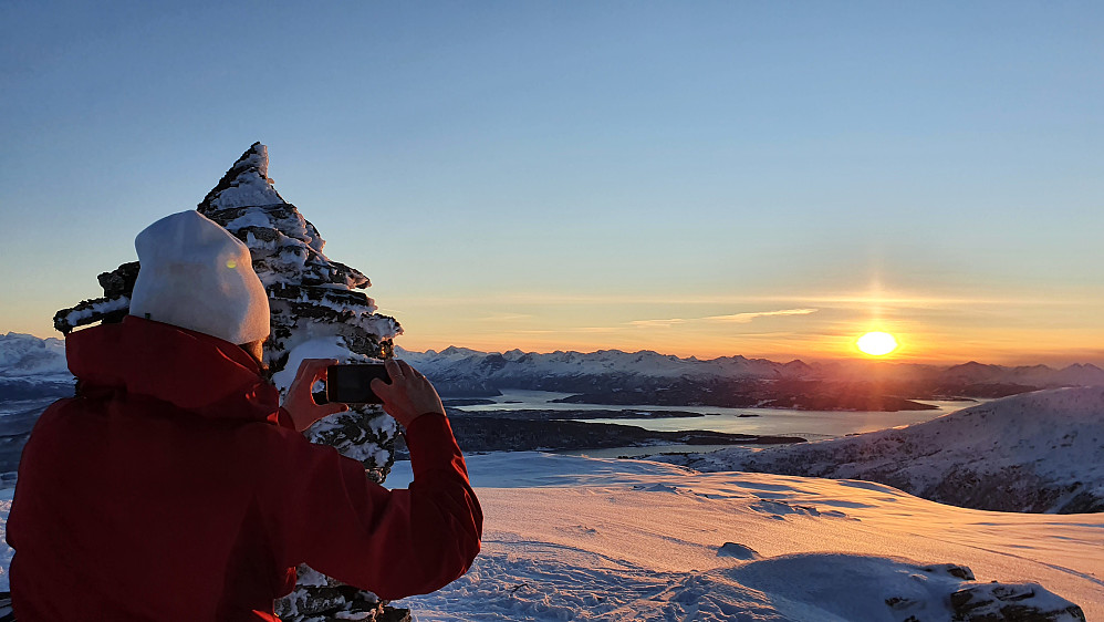 Nydelig solnedgang på toppen 