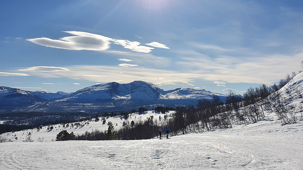 Mot Skåla
