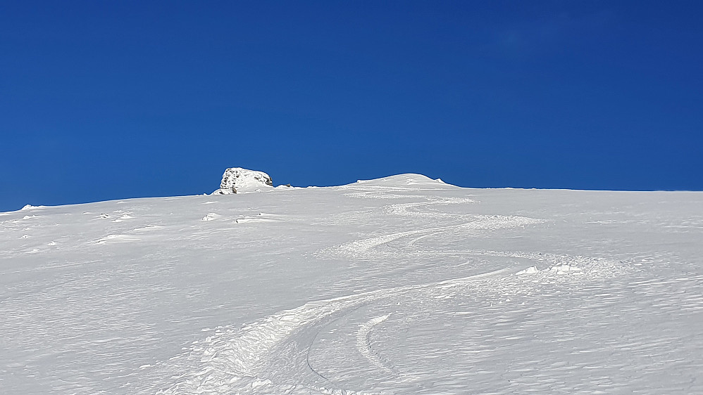 Så går turen ned i Kvannfjellbotnen
