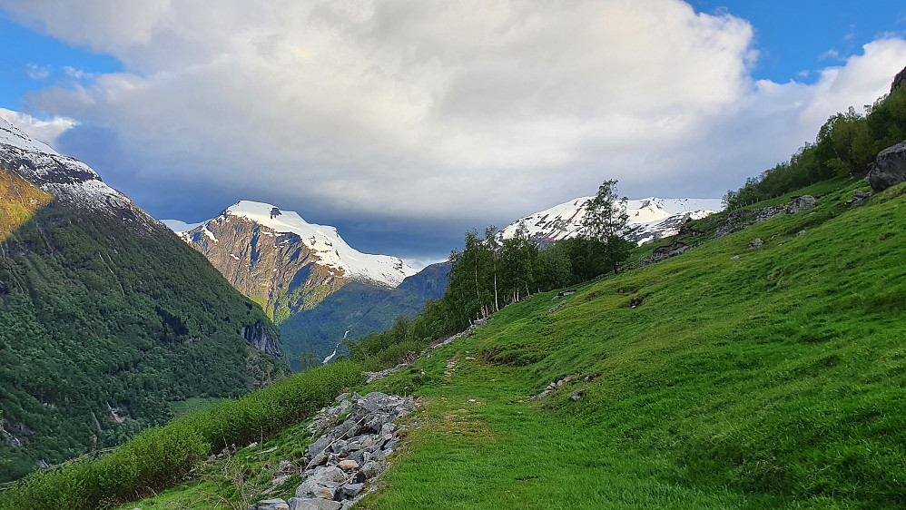 Geitfjellet og Geitfonnegga/Eidshornet