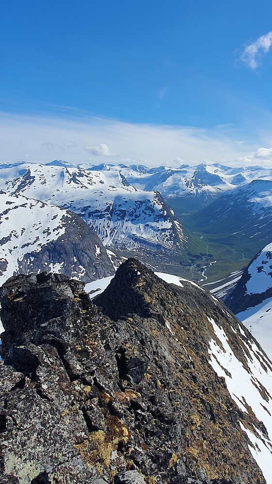 Meiadalskoppegga og Valldalen