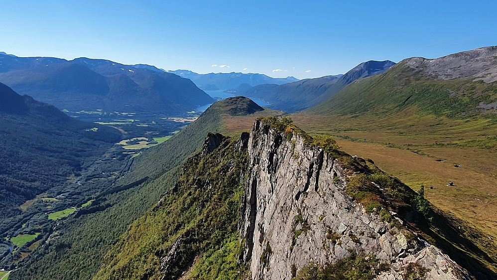 Husnebba - utsikt fra Husnebba vest