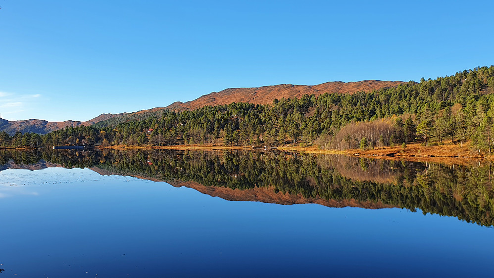 Ved Øverlandsvatnet 