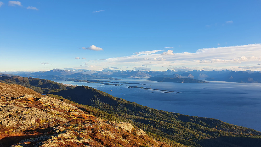 Mot Molde og Romsdalsfjorden fra Julaksla