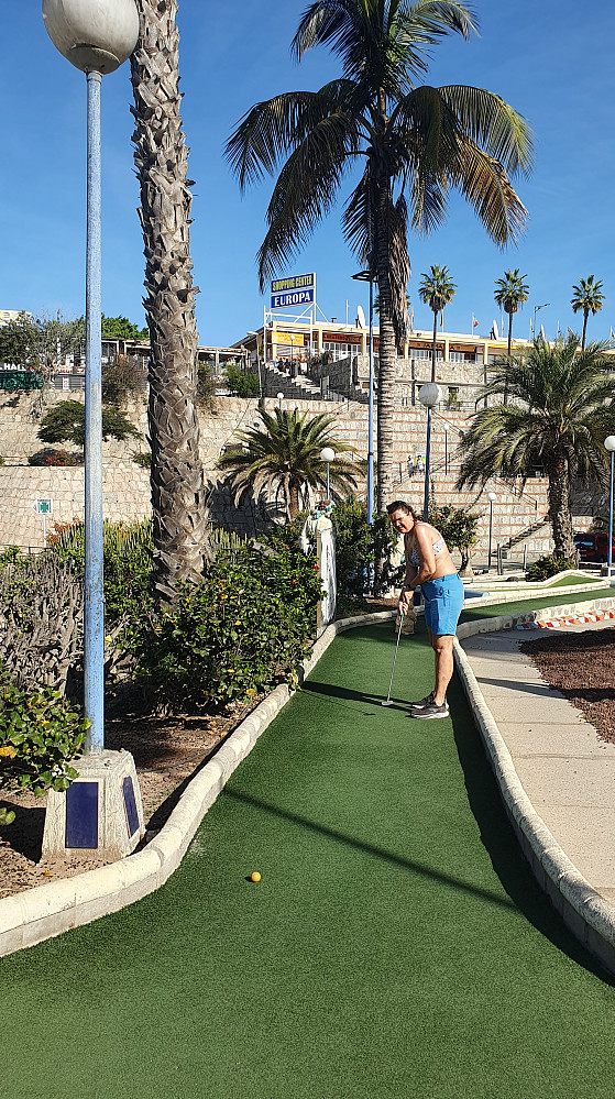 Minigolf på veg ned til Puerto Rico