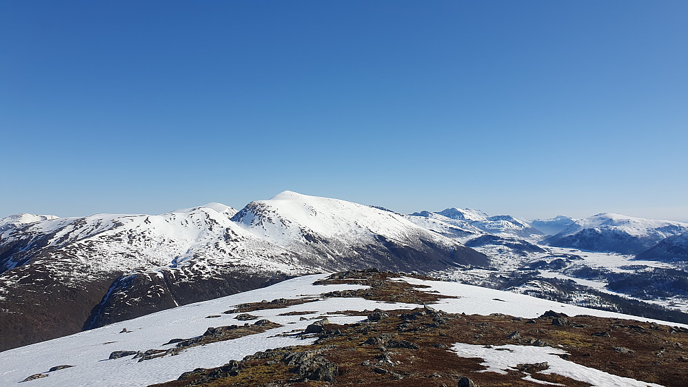 Mot Urfjellet 