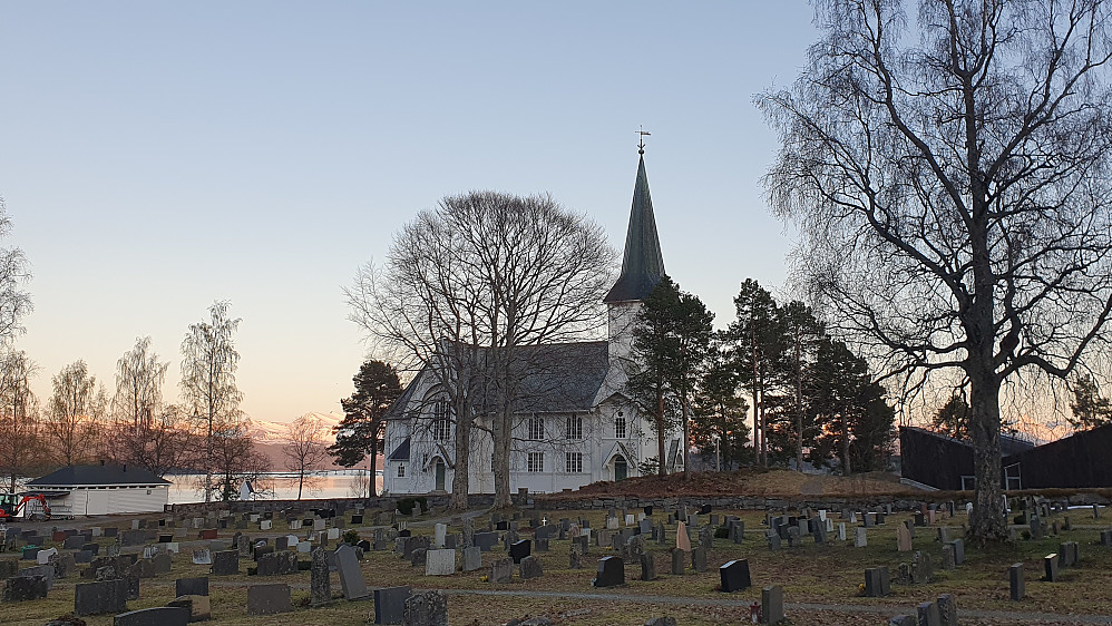 Kirken vår på Røbekk